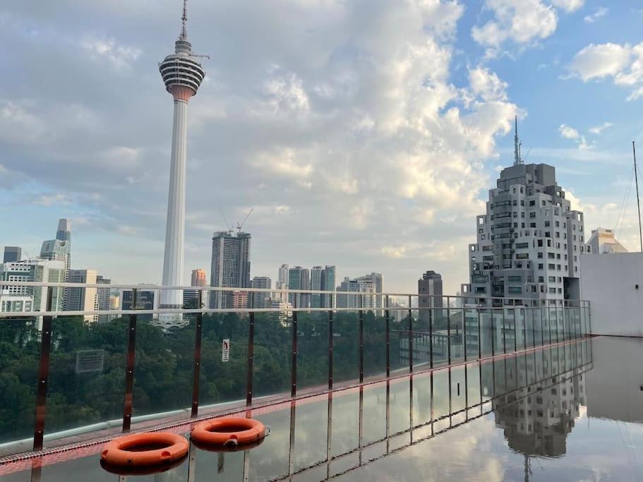 M101 Klcc Kl City King Suites By Livin กัวลาลัมเปอร์ ภายนอก รูปภาพ
