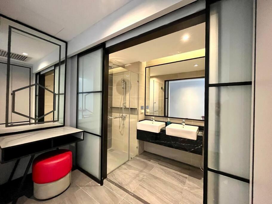 M101 Klcc Kl City King Suites By Livin กัวลาลัมเปอร์ ภายนอก รูปภาพ