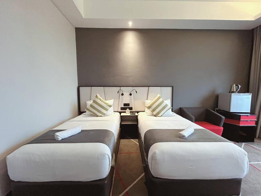M101 Klcc Kl City King Suites By Livin กัวลาลัมเปอร์ ภายนอก รูปภาพ